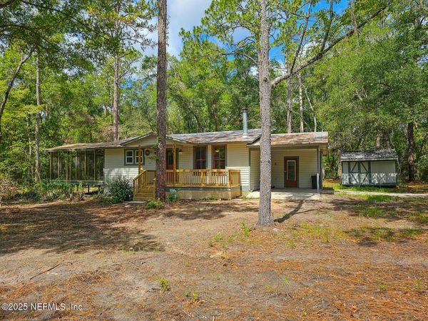 125 LEMON Street, Unit 22, Melrose, FL 32666