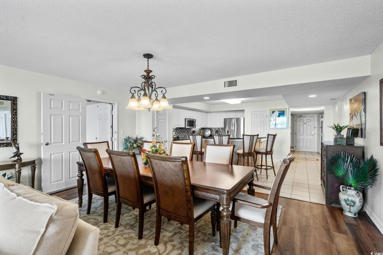 2151 Bridgeview Ct. Photo 4