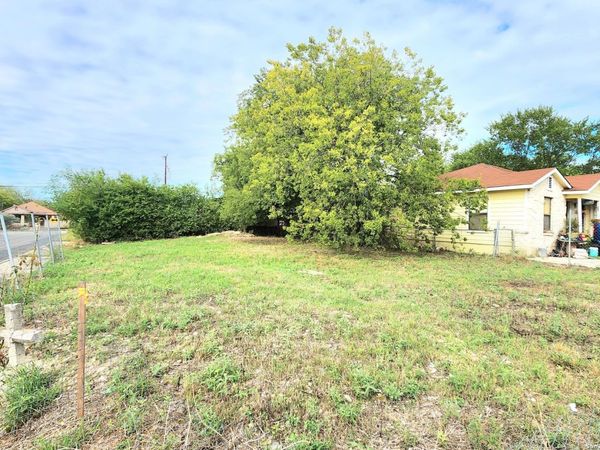 703 NW 34th St, San Antonio, TX 78228