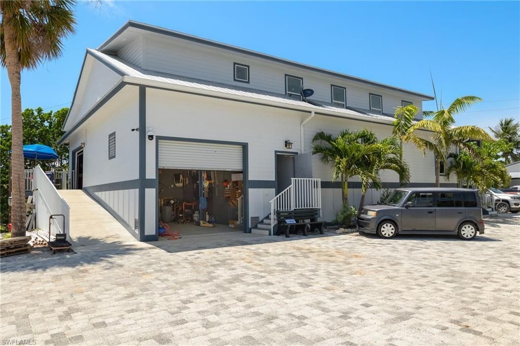 1039 & 1041 Periwinkle Way, Sanibel, FL 33957 Photo
