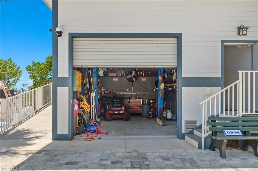 1039 & 1041 Periwinkle Way, Sanibel, FL 33957 Photo