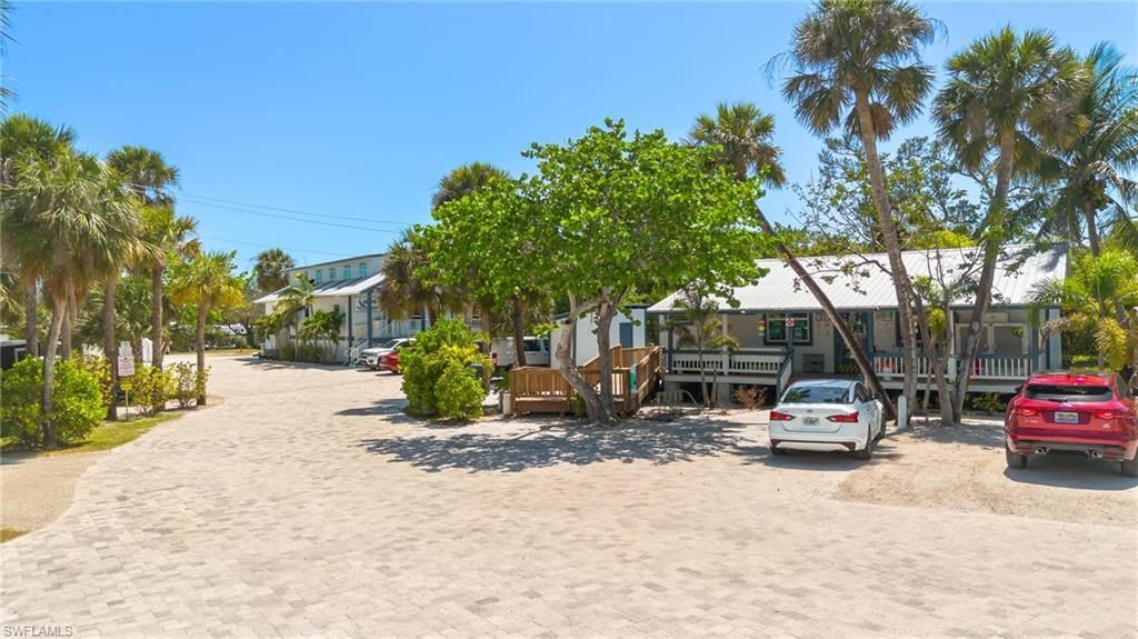 1039 & 1041 Periwinkle Way, Sanibel, FL 33957 Photo