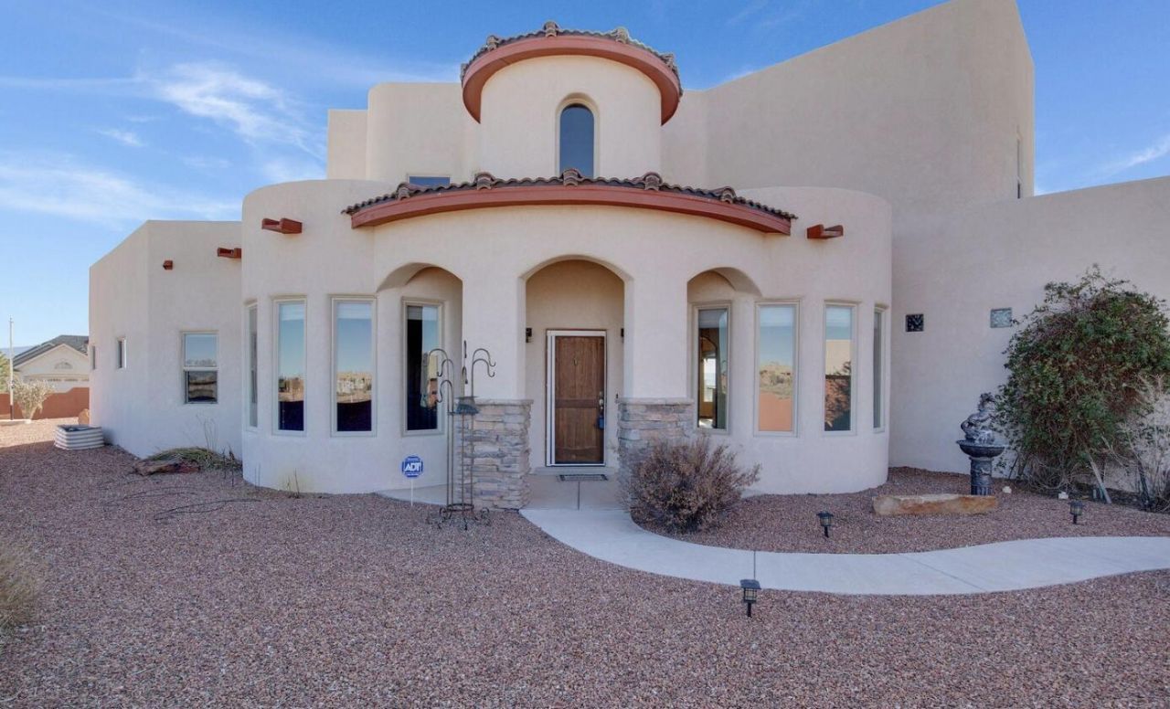 1739 Shoshone Trail Ne, Rio Rancho, NM 87144 Main Photo