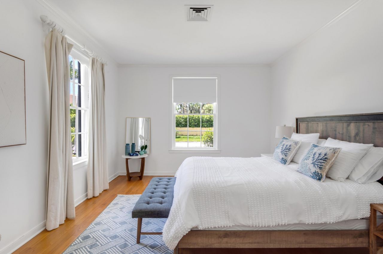 145 Clarendon Avenue, Palm Beach, FL 33480 Photo