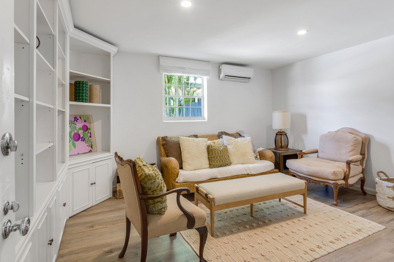 145 Clarendon Avenue, Palm Beach, FL 33480 Photo