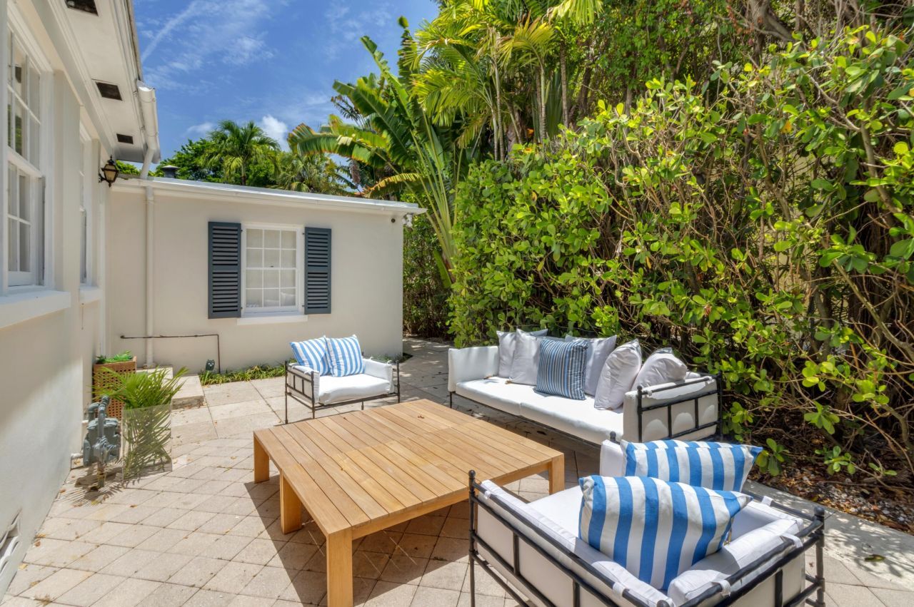 145 Clarendon Avenue, Palm Beach, FL 33480 Photo