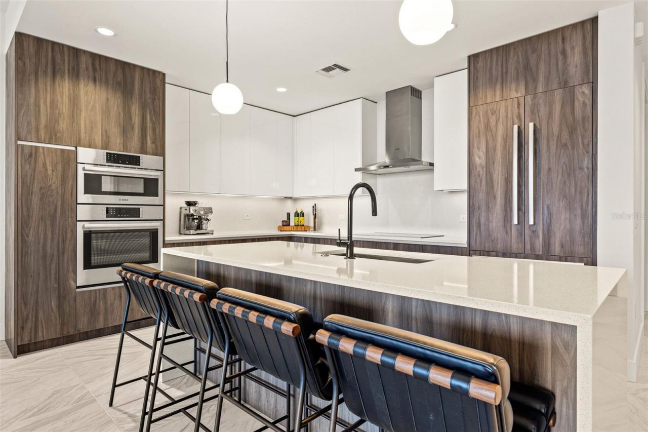 777 3rd Avenue N, Unit 806, Saint Petersburg, FL 33701 Photo