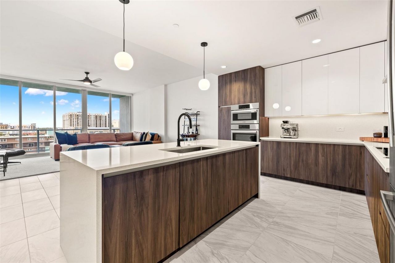 777 3rd Avenue N, Unit 806, Saint Petersburg, FL 33701 Photo