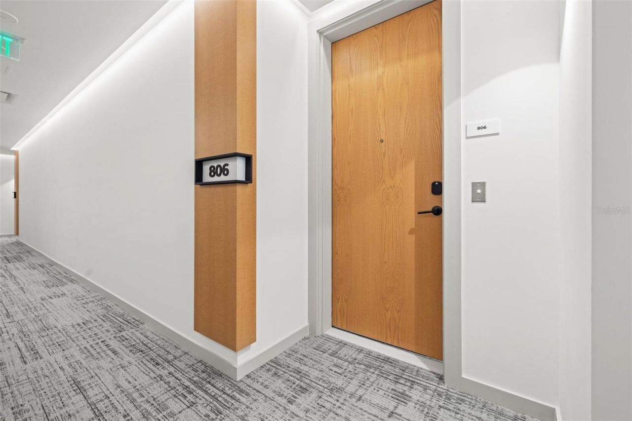 777 3rd Avenue N, Unit 806, Saint Petersburg, FL 33701 Photo