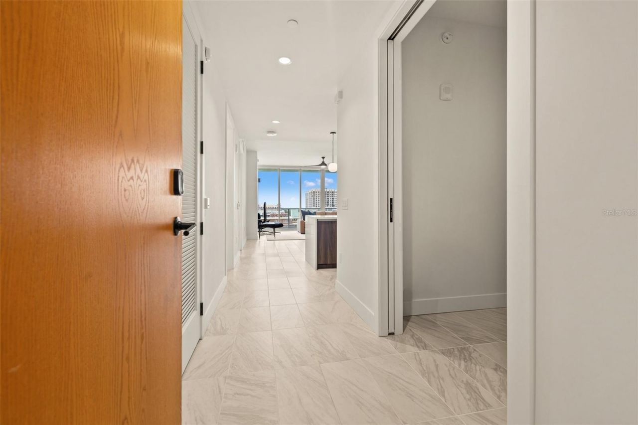 777 3rd Avenue N, Unit 806, Saint Petersburg, FL 33701 Photo