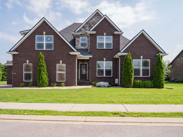 2331 Lionheart Dr, Murfreesboro, TN 37130