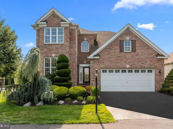 195 ROOSEVELT DRIVE, YARDLEY, PA 19067