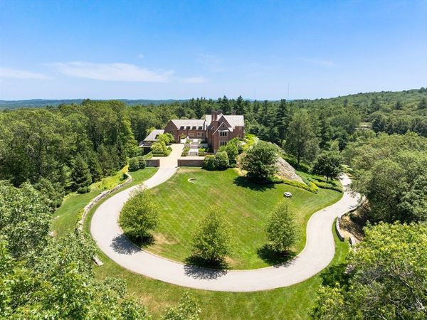 4 Willow Road, Weston, MA 02493