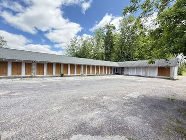 984 Waterloo Geneva Road, Waterloo, NY 13165