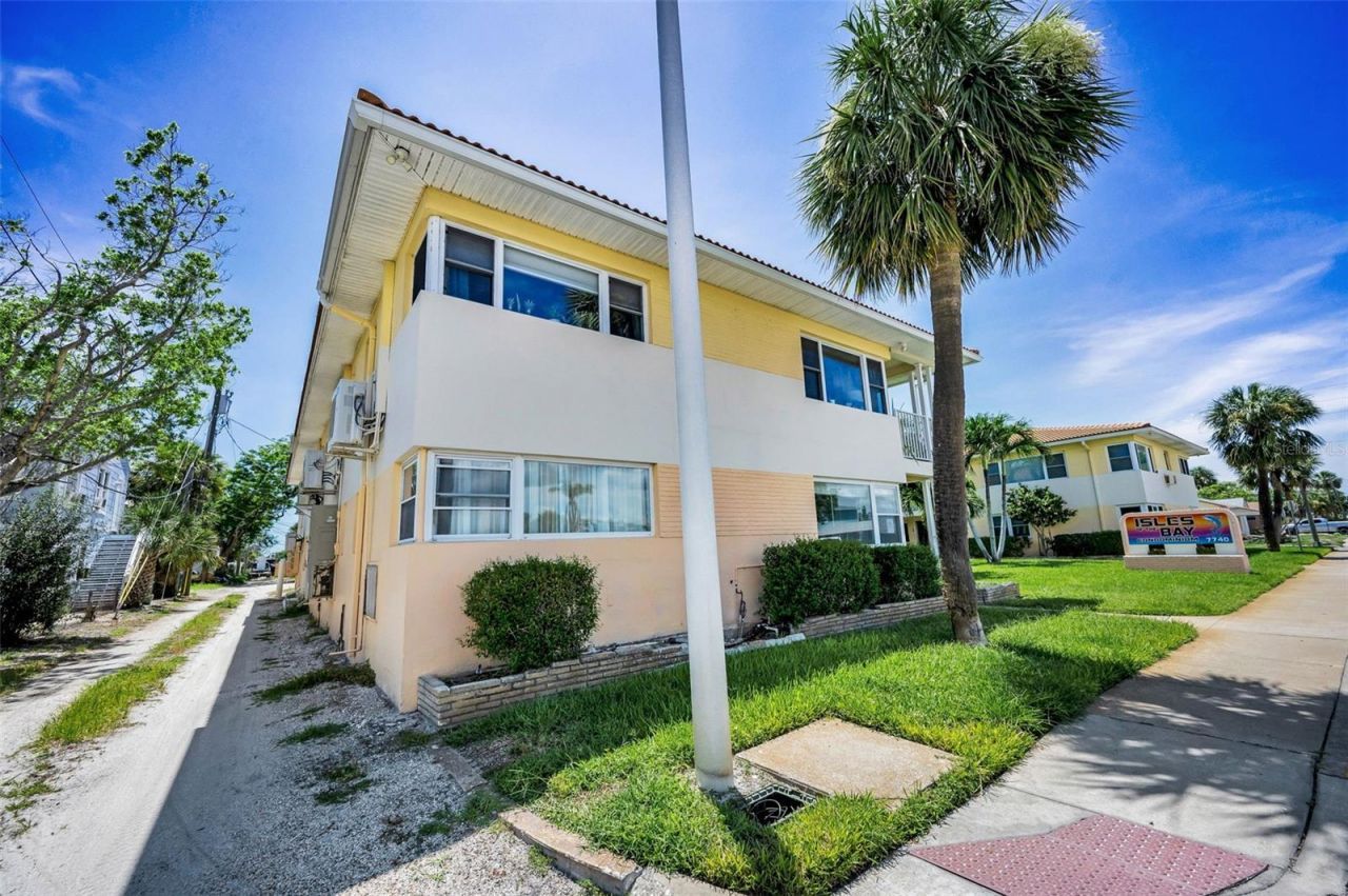 7740 Boca Ciega Drive, Unit 204, Saint Pete Beach, FL 33706 Photo