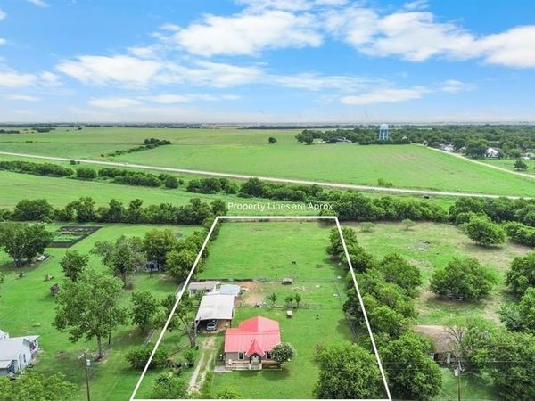 532 Calvery Eskew Road, Mart, TX 76664