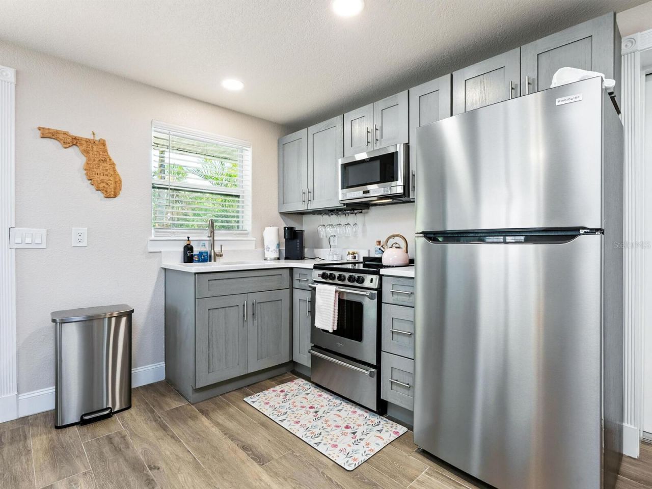 544 Canal Road, Sarasota, FL 34242 Photo