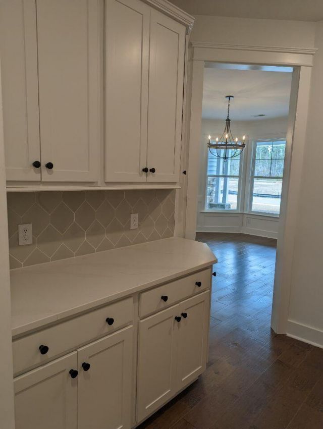 260 Huguenot Trail Photo 12