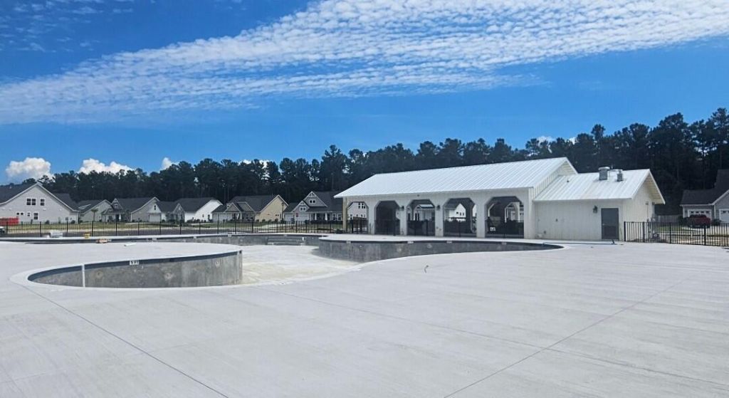 260 Huguenot Trail Photo 2