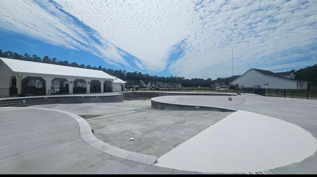 260 Huguenot Trail Photo 3