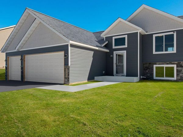110 Maple Court, Cannon Falls, MN 55009