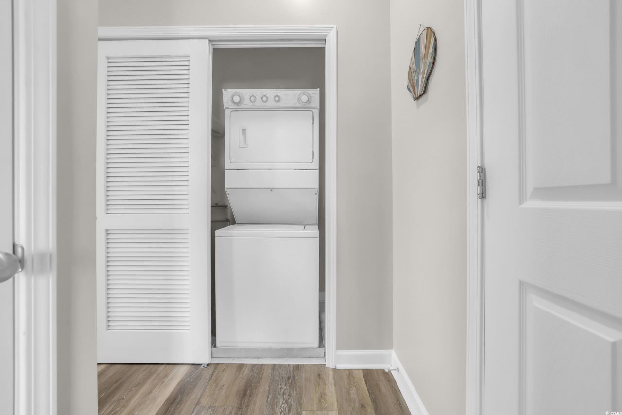 200 Castle Dr. Photo 17