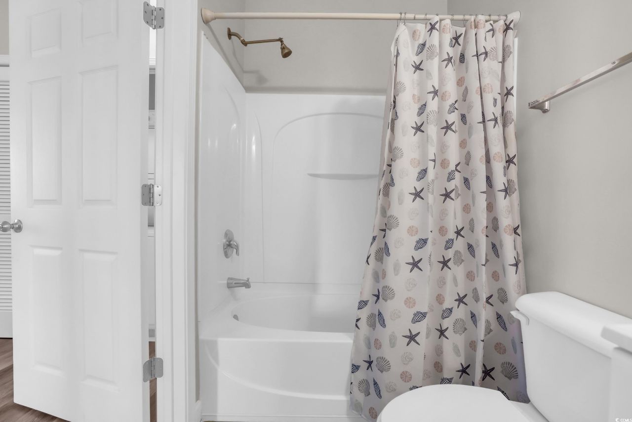 200 Castle Dr. Photo 19