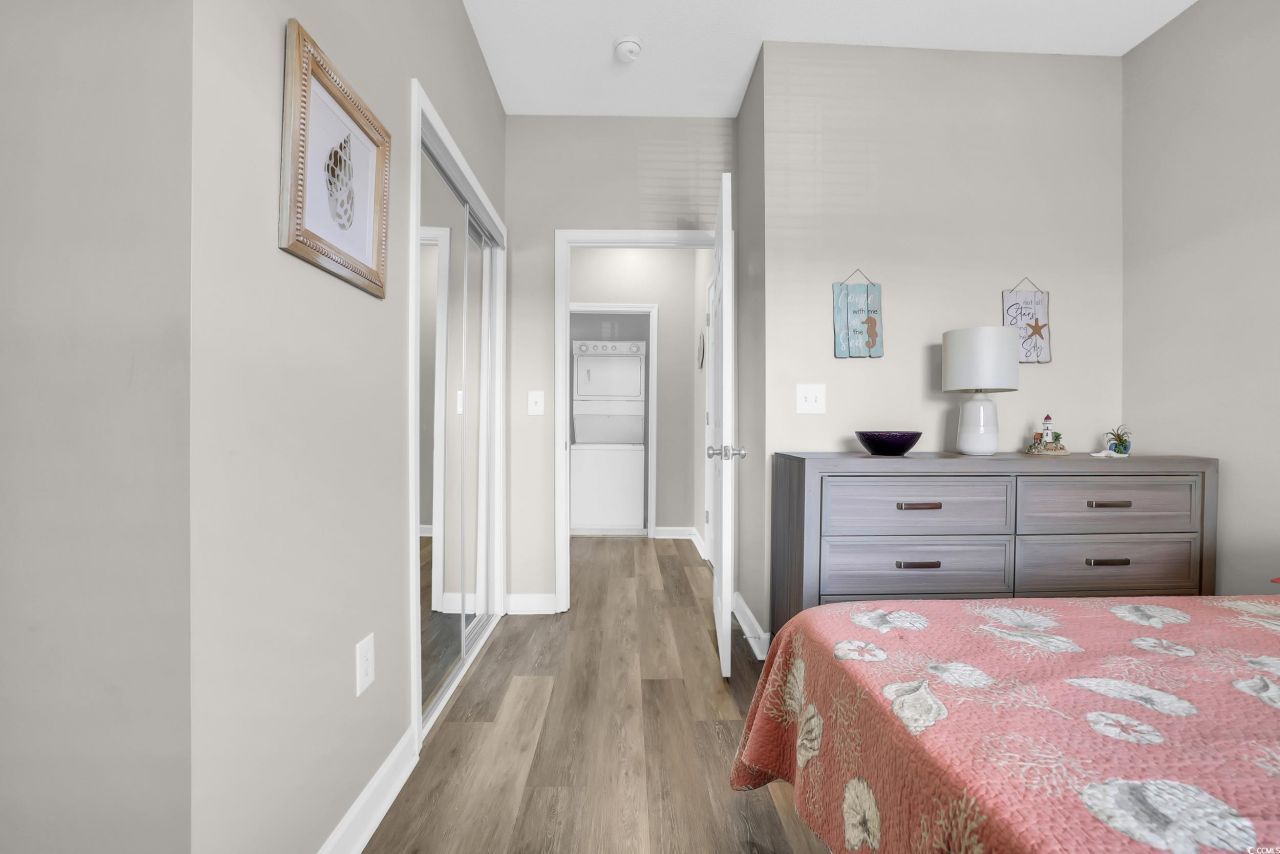 200 Castle Dr. Photo 22