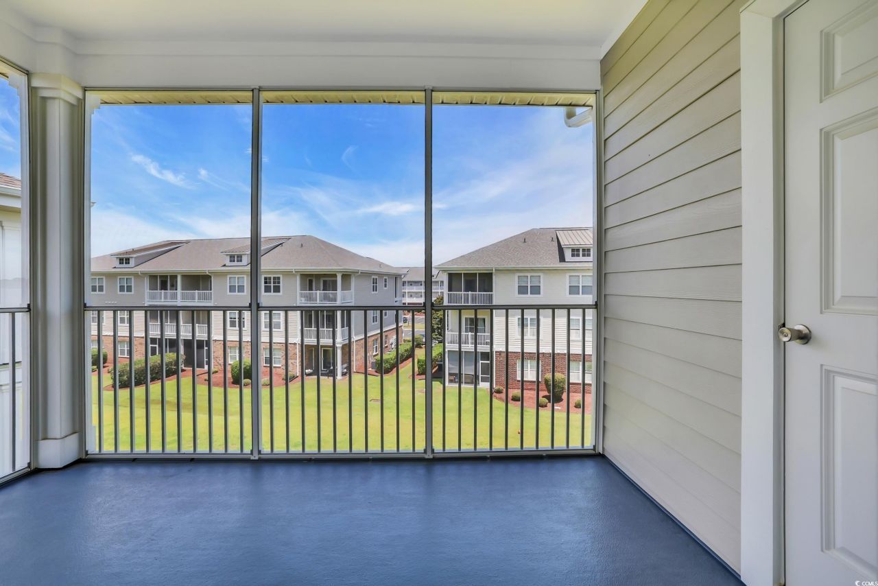 200 Castle Dr. Photo 23