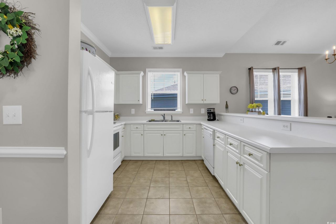 200 Castle Dr. Photo 5