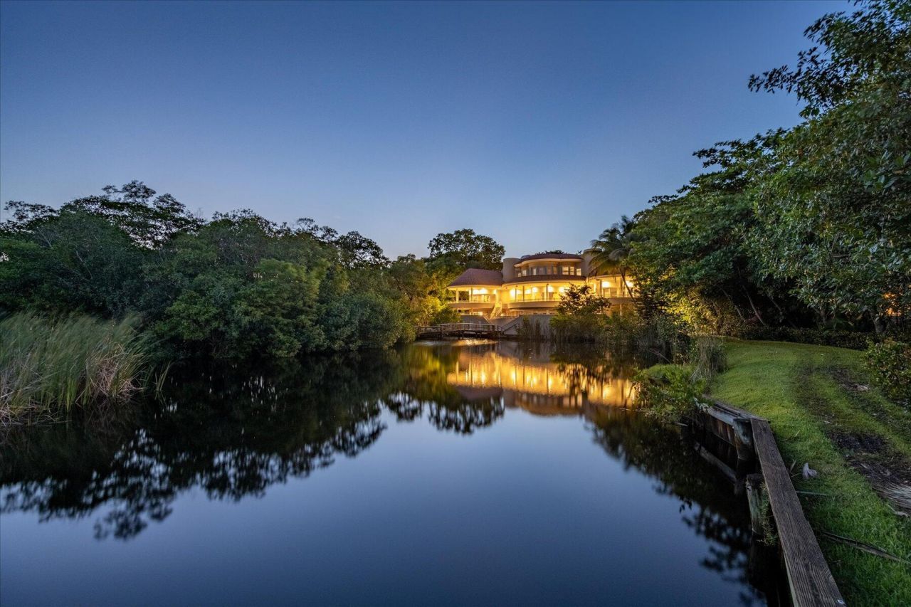 49 W High Point Road, Sewalls Point, FL 34996 Photo