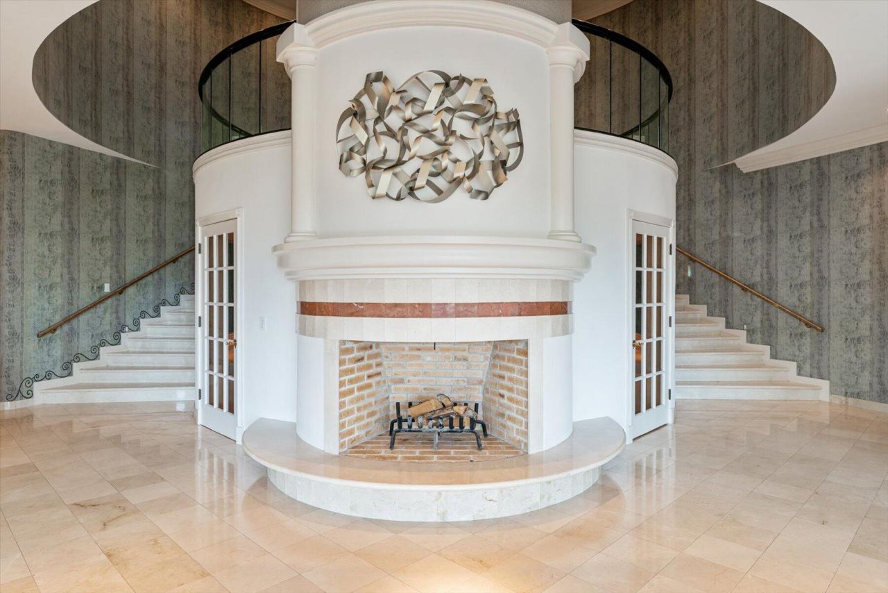 49 W High Point Road, Sewalls Point, FL 34996 Photo