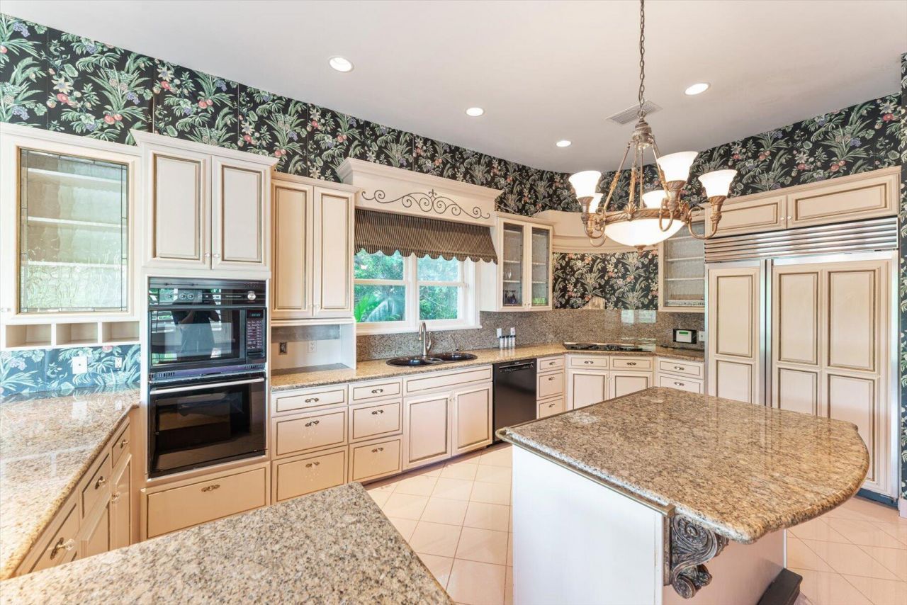 49 W High Point Road, Sewalls Point, FL 34996 Photo