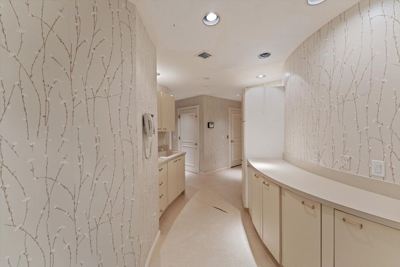 49 W High Point Road, Sewalls Point, FL 34996 Photo