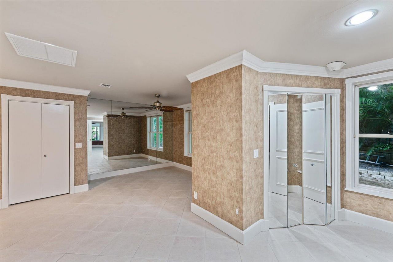 49 W High Point Road, Sewalls Point, FL 34996 Photo