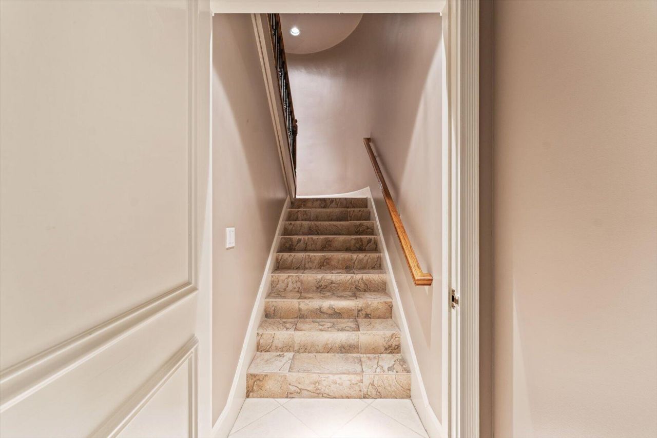 49 W High Point Road, Sewalls Point, FL 34996 Photo