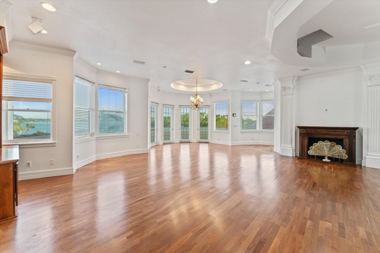 49 W High Point Road, Sewalls Point, FL 34996 Photo