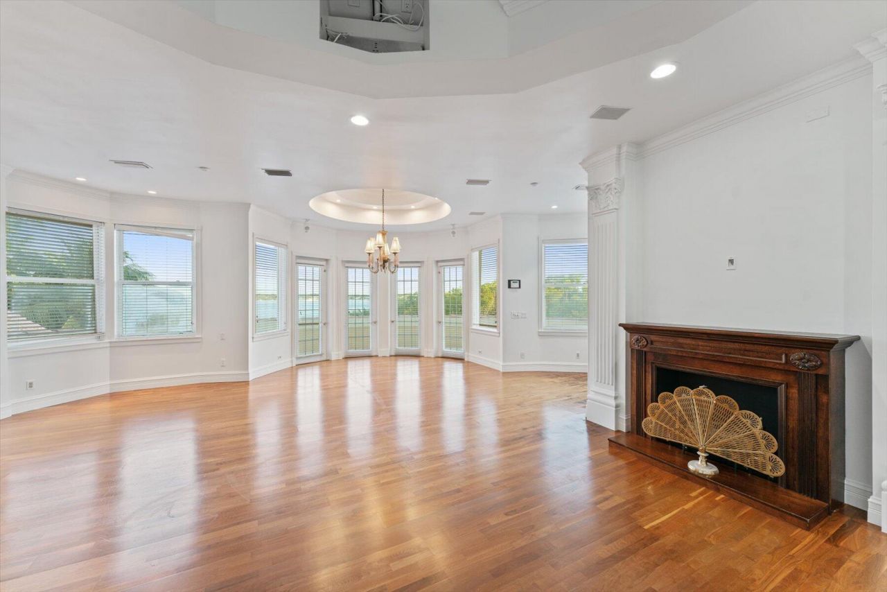 49 W High Point Road, Sewalls Point, FL 34996 Photo