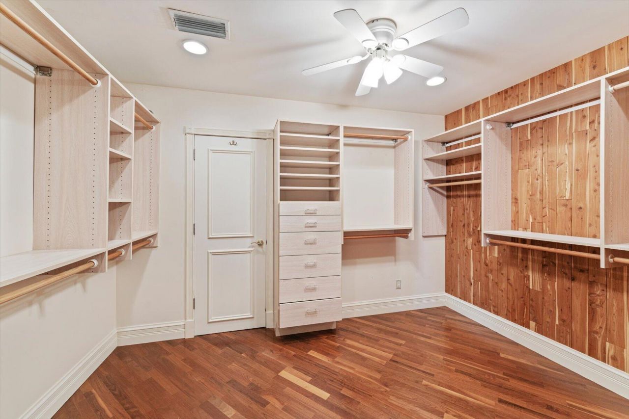 49 W High Point Road, Sewalls Point, FL 34996 Photo