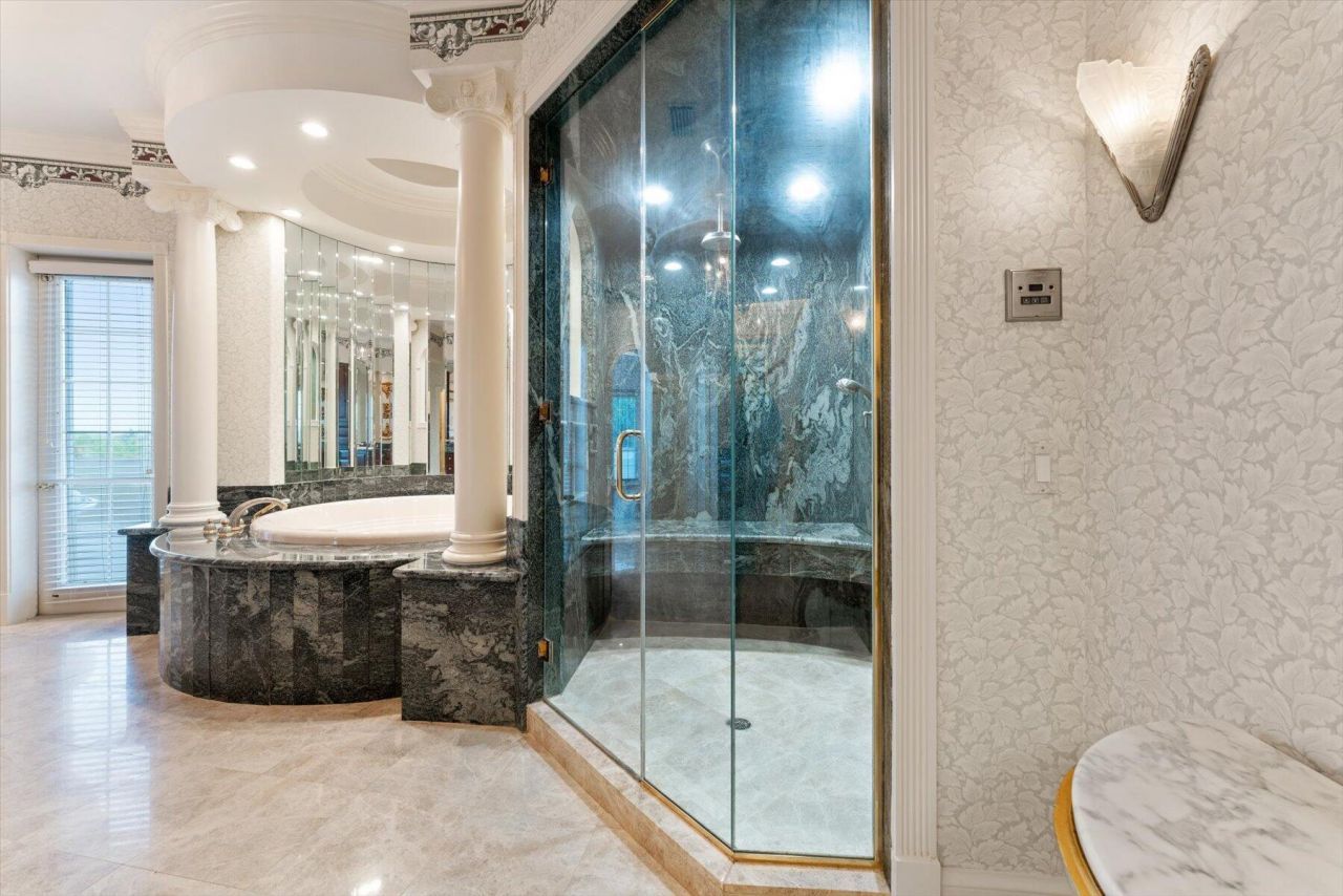 49 W High Point Road, Sewalls Point, FL 34996 Photo