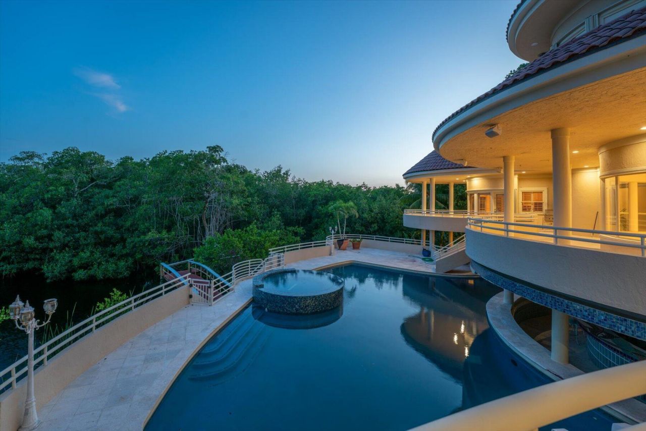 49 W High Point Road, Sewalls Point, FL 34996 Photo