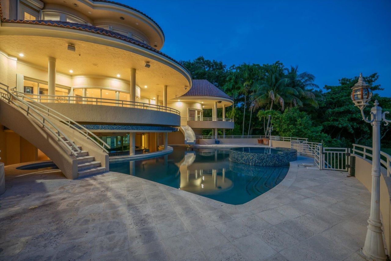 49 W High Point Road, Sewalls Point, FL 34996 Photo