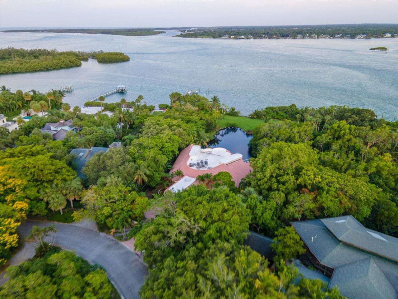 49 W High Point Road, Sewalls Point, FL 34996 Photo