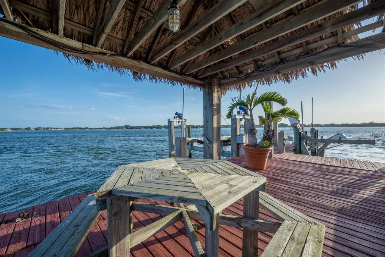 49 W High Point Road, Sewalls Point, FL 34996 Photo