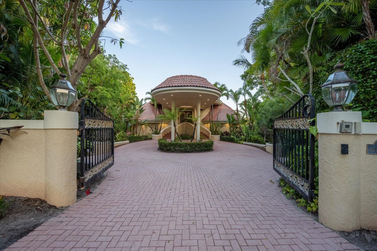 49 W High Point Road, Sewalls Point, FL 34996 Photo