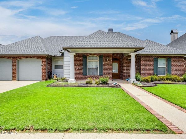 102 Lockeport Circle, Lafayette, LA 70508