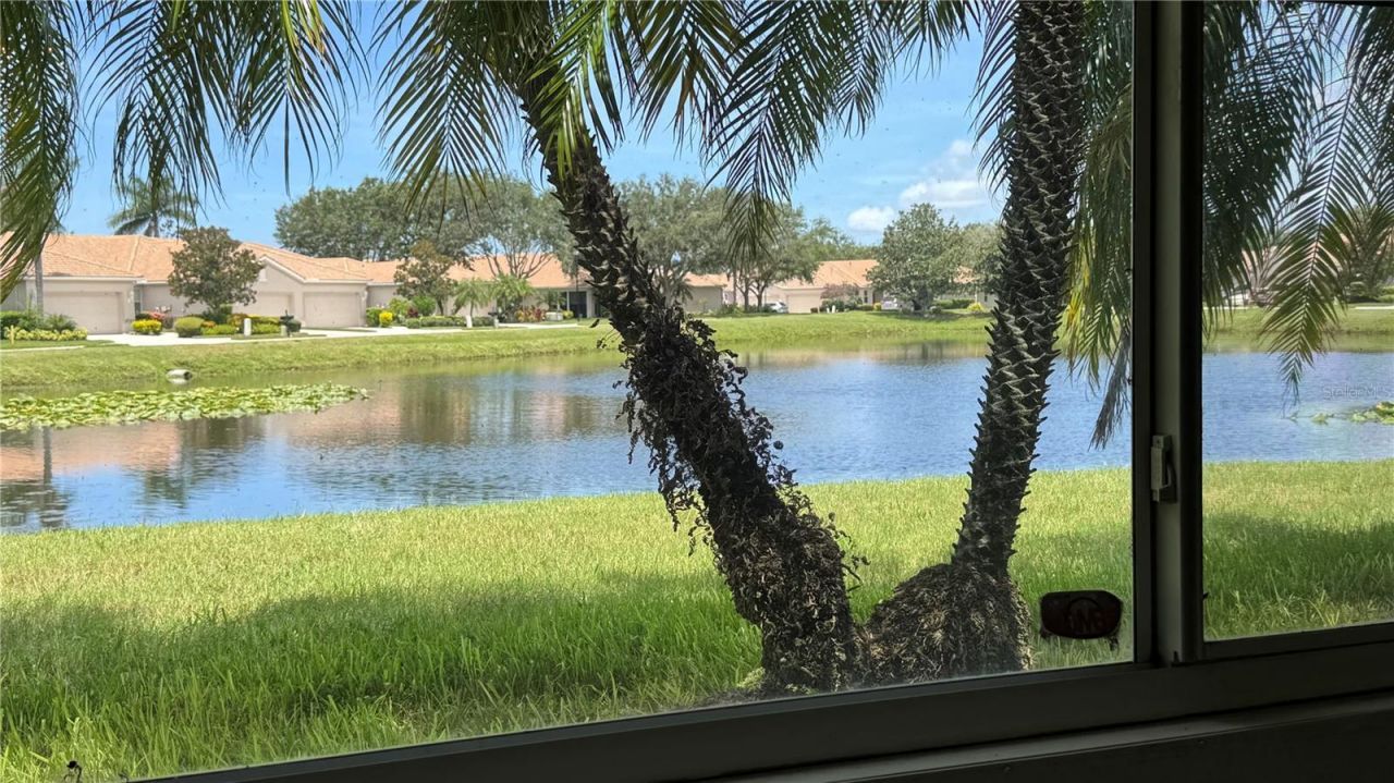 8228 Simpson Falls Court, Sarasota, FL 34243 Photo