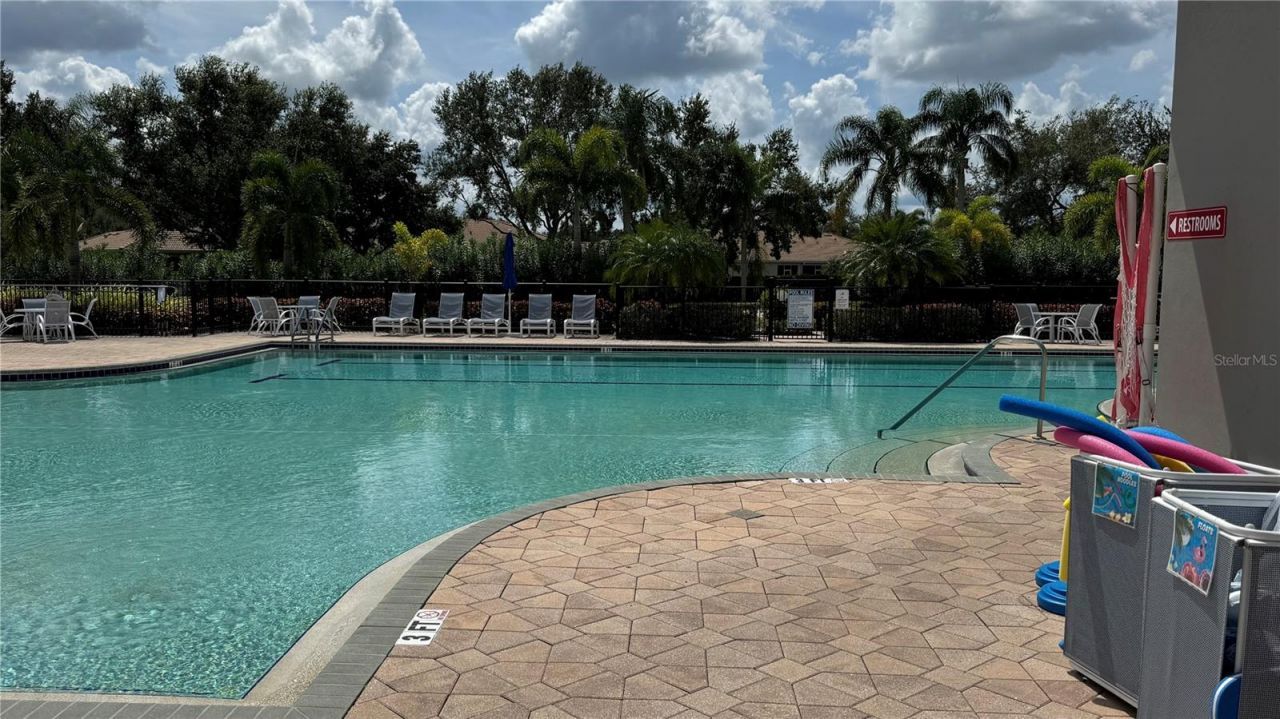 8228 Simpson Falls Court, Sarasota, FL 34243 Photo