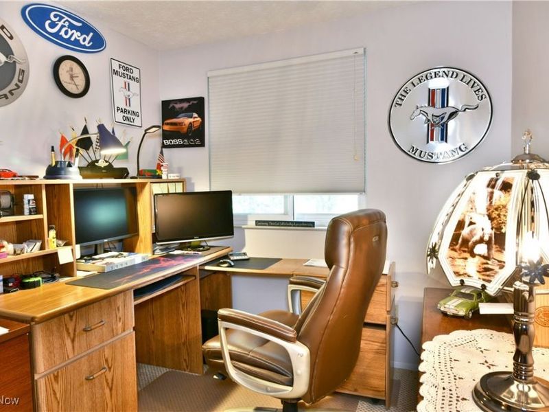 2555 Walnut Street, Girard, OH 44420 Photo 10