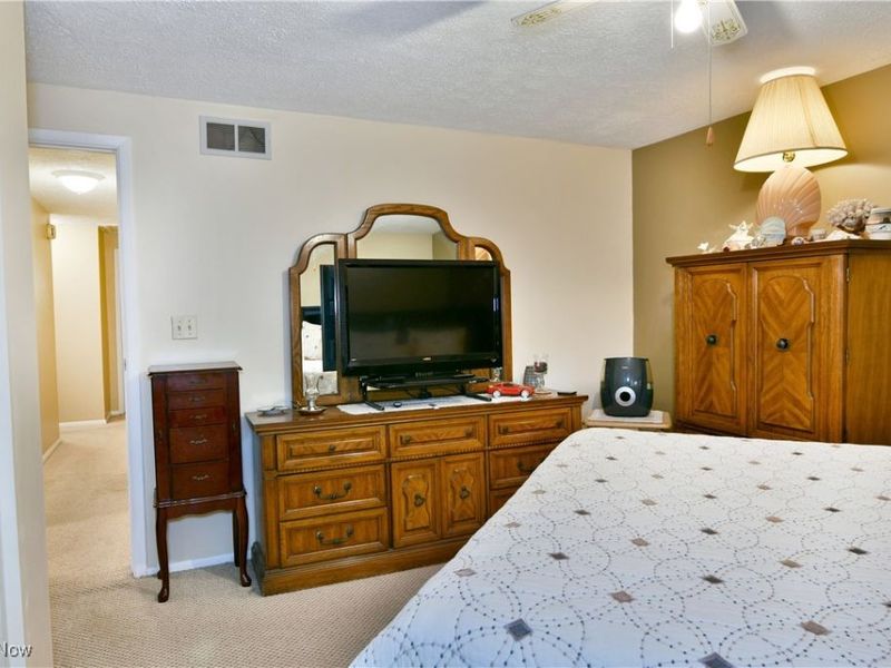 2555 Walnut Street, Girard, OH 44420 Photo 22